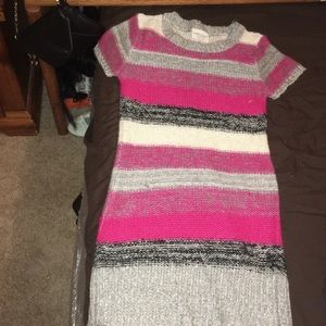 It can be a dress or shirt